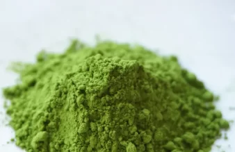 The application of green tea powder